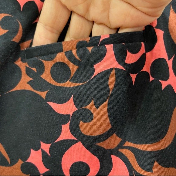 ANN TAYLOR Petite Devin Fit Tulip Shorts - Picture 3 of 8